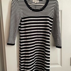 Pink Rose Black and White Long Sleeve Dress